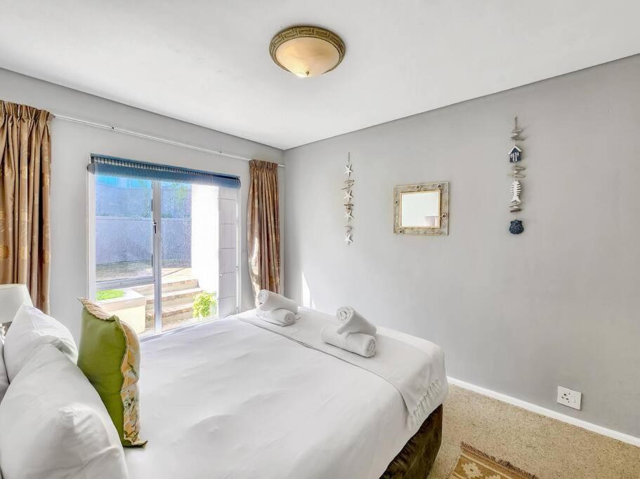 Apartamento Beachfront Getaway In Dolphin *